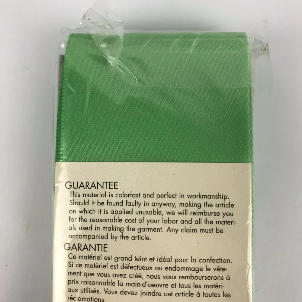 Wrights Satin Blanket Binding 794 922 Leaf Green 2 in Wide 4-3/4 Yards Polyester